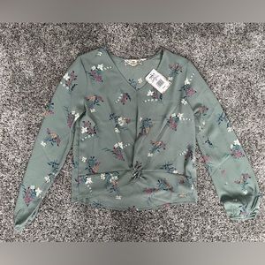 BRAND NEW floral blouse